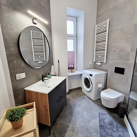 1m11 Centrum - Opcjonalne Miejsce Parkingowe, Dostep Na Kod, Netflix Appartement