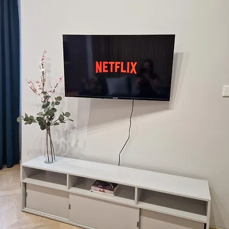 Lägenhet 1m11 Centrum - Opcjonalne Miejsce Parkingowe, Dostep Na Kod, Netflix Łódź