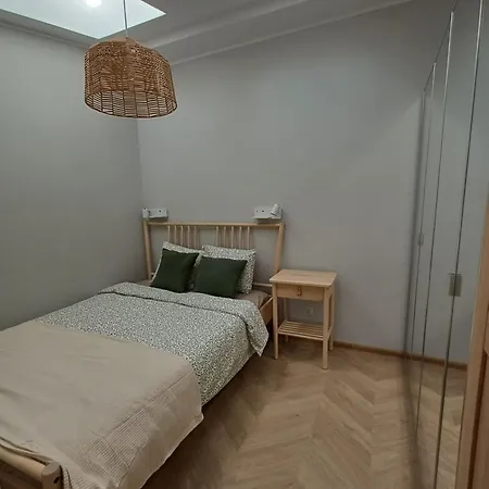 1m11 Centrum - Opcjonalne Miejsce Parkingowe, Dostęp Na Kod, Netflix Łódź