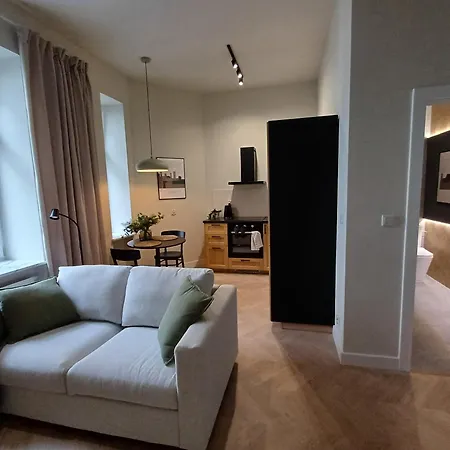 1m11 Centrum - Opcjonalne Miejsce Parkingowe, Dostep Na Kod, Netflix * Łódź