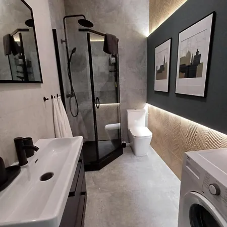 Appartement 1m11 Centrum - Opcjonalne Miejsce Parkingowe, Dostep Na Kod, Netflix