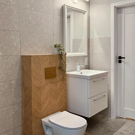 1m11 Centrum - Opcjonalne Miejsce Parkingowe, Dostęp Na Kod, Netflix * Łódź