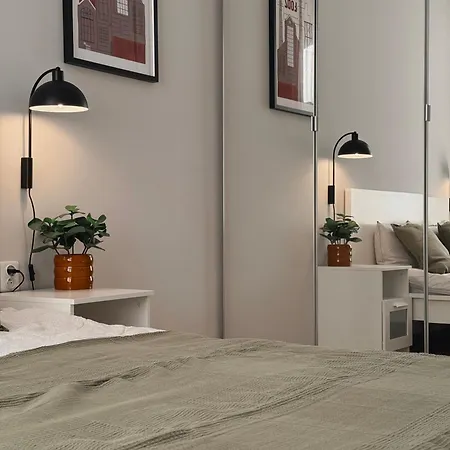 1m11 Centrum - Opcjonalne Miejsce Parkingowe, Dostep Na Kod, Netflix Appartement *