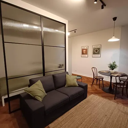 1m11 Centrum - Opcjonalne Miejsce Parkingowe, Dostep Na Kod, Netflix * Łódź