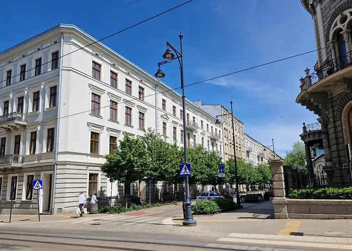 Daire 1m11 Centrum - Opcjonalne Miejsce Parkingowe, Dostep Na Kod, Netflix Łódź