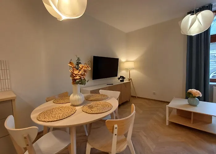 1m11 Centrum - Opcjonalne Miejsce Parkingowe, Dostep Na Kod, Netflix * Łódź