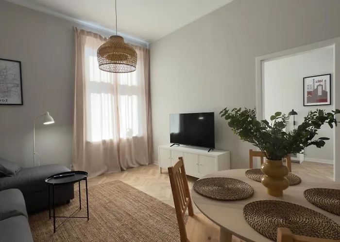 Appartement 1m11 Centrum - Opcjonalne Miejsce Parkingowe, Dostep Na Kod, Netflix
